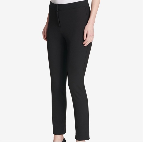 Calvin Klein Stretch Skinny
Pants
Size 4 - Picture 8 of 14